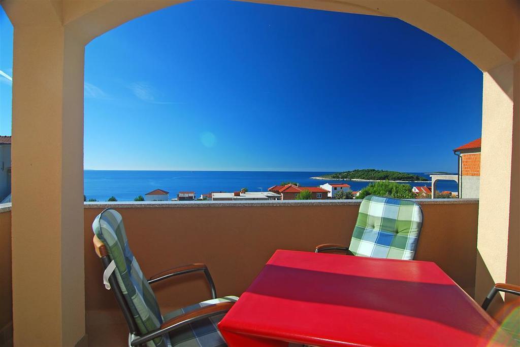 Apartment Matic Рогозница Экстерьер фото