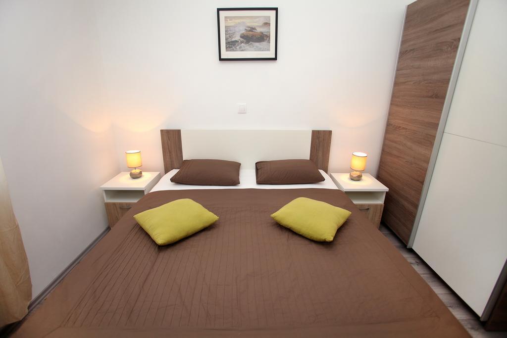 Apartment Matic Рогозница Экстерьер фото